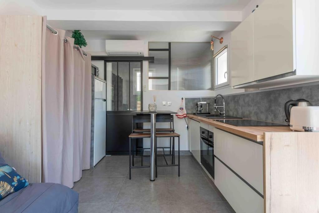 Aux Studio Sous Les Oliviers Netflix Et Disney Plus Contes  Εξωτερικό φωτογραφία